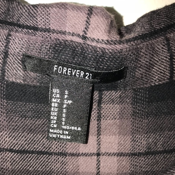 🌻SOLD🌻Crop Top. - Picture 2 of 2